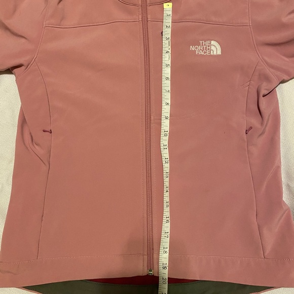 The North Face Soft Shell Pink Jacket - Picture 6 of 8